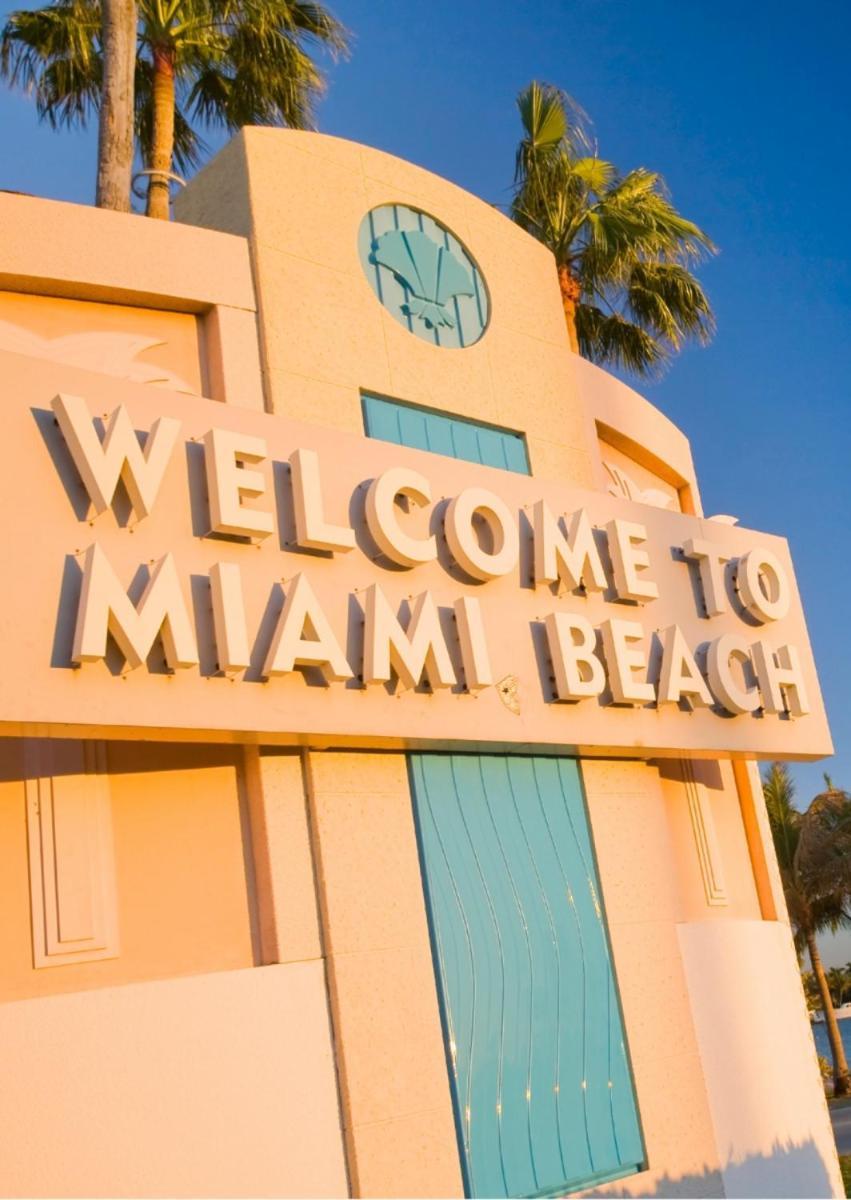 Women Only Rooms - Men Only Rooms - Free Wifi - Coffee Parking - Lockers Miami Kültér fotó